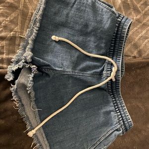 Stretch Waist, Arie Shorts